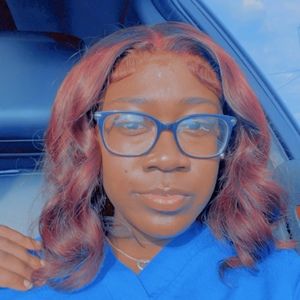 Meet your Posher, Kyla